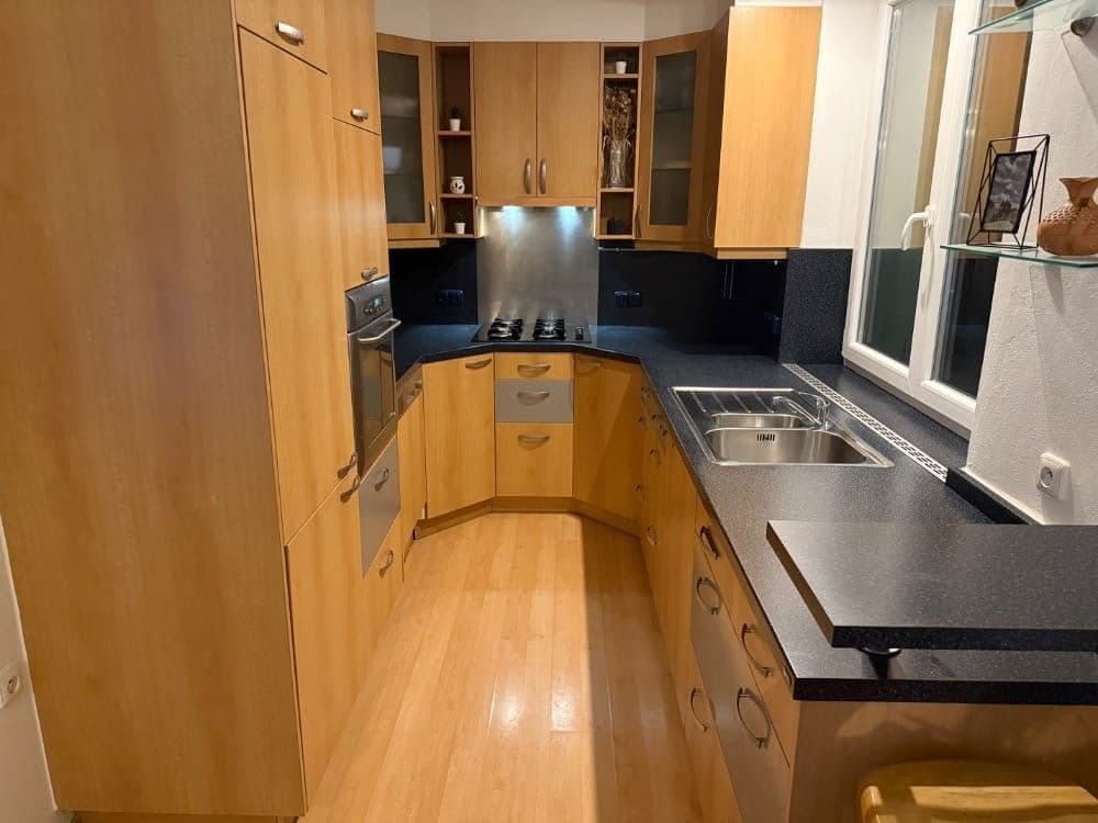 1 bedroom with open-plan kitchen flat to rent, 56 m², Starobělská, Ostrava, Moravskoslezský Region 1 bedroom with open-plan kitchen flat to rent, 56 m², Starobělská, Ostrava, Moravskoslezský Region