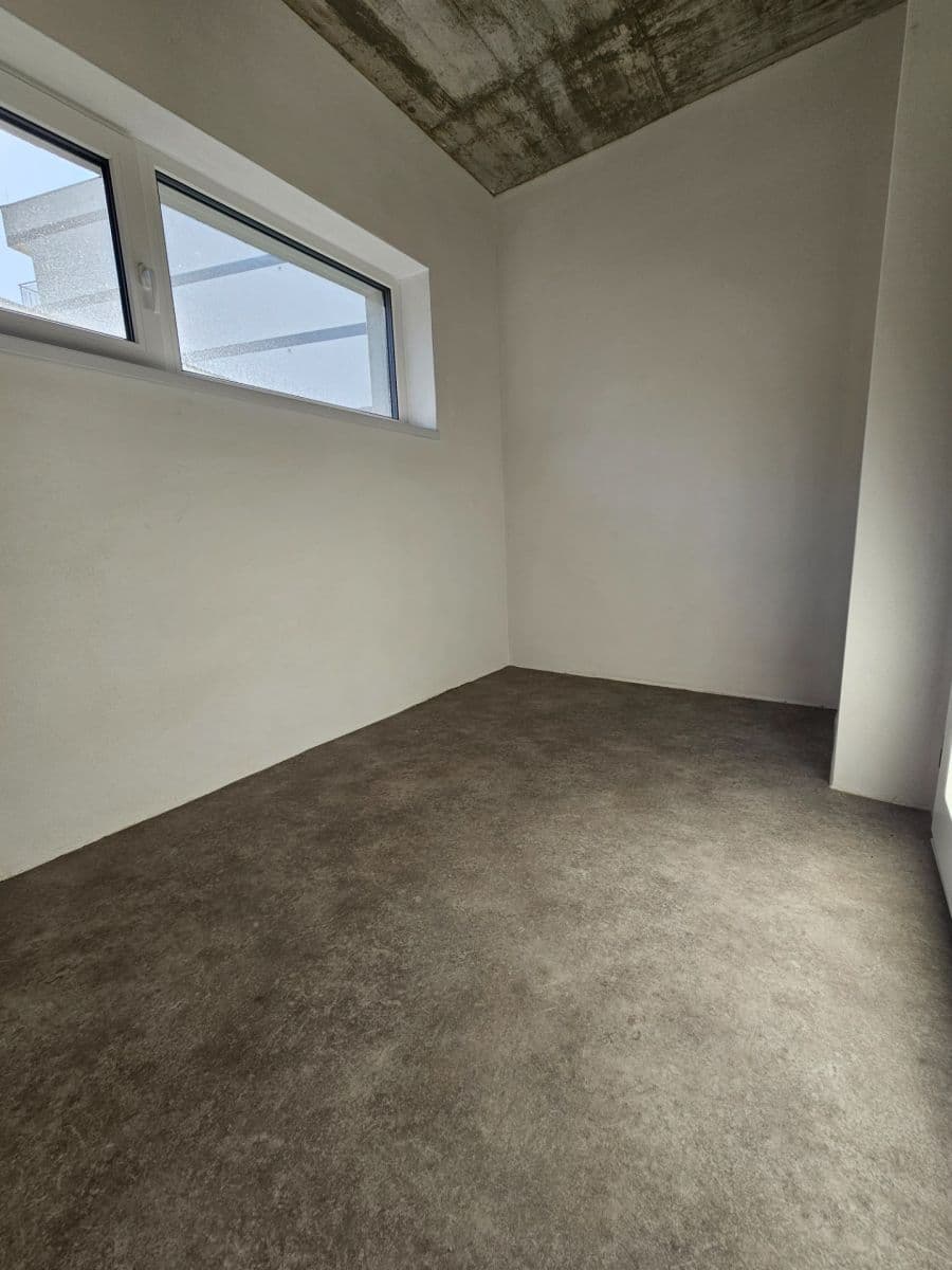 1 bedroom with open-plan kitchen flat to rent, 42 m², Pilařská, Plzeň, Plzeňský Region 1 bedroom with open-plan kitchen flat to rent, 42 m², Pilařská, Plzeň, Plzeňský Region