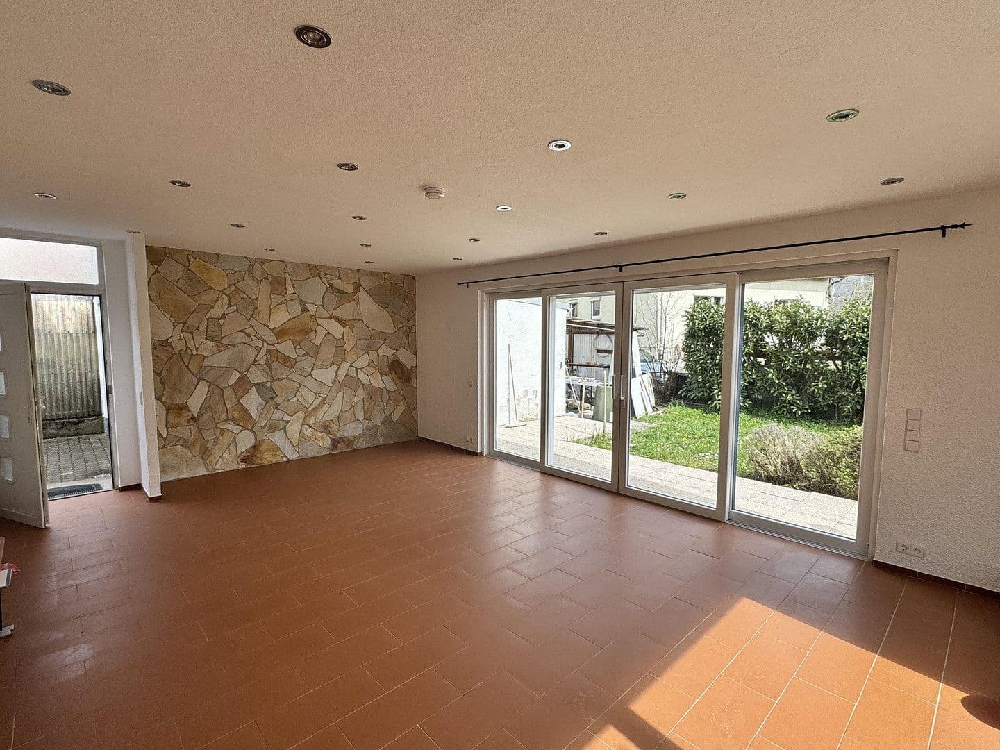 4 bedroom flat to rent, 95 m², Hessigheim, Baden-Württemberg 4 bedroom flat to rent, 95 m², Hessigheim, Baden-Württemberg