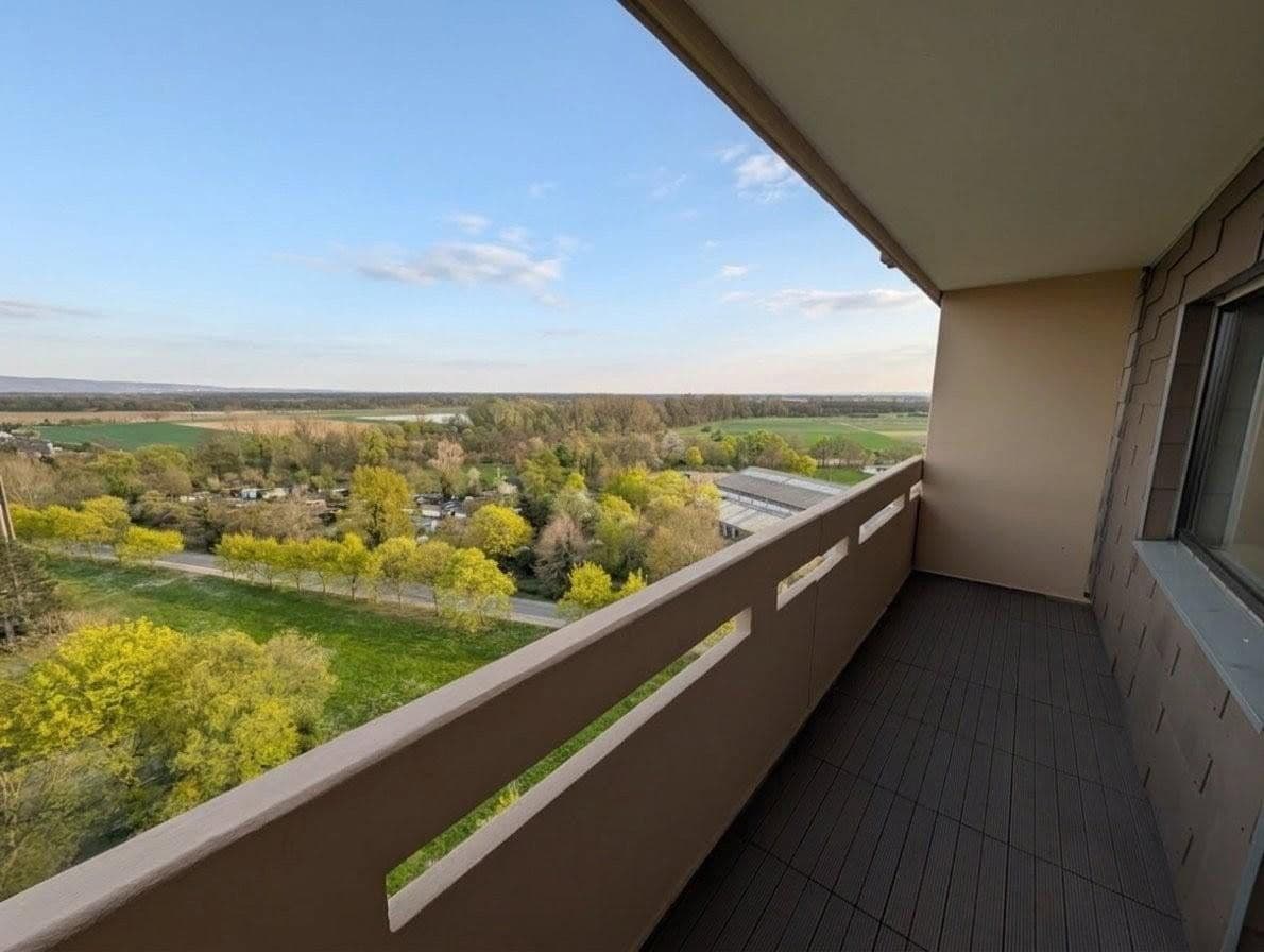 2 bedroom with open-plan kitchen flat to rent, 90 m², Neuhofen, Rhineland-Palatinate 2 bedroom with open-plan kitchen flat to rent, 90 m², Neuhofen, Rhineland-Palatinate