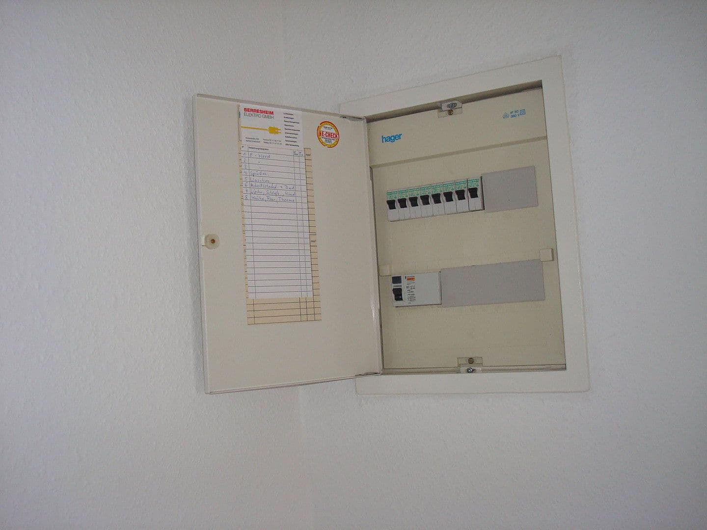 3 bedroom flat to rent, 60 m², Ulanenstr. 22, Düsseldorf, North Rhine-Westphalia 3 bedroom flat to rent, 60 m², Ulanenstr. 22, Düsseldorf, North Rhine-Westphalia