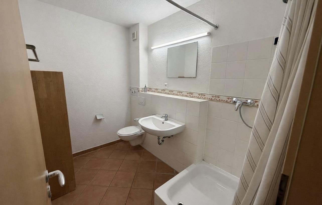 5 bedroom flat to rent, 155 m², Saarstr, Wiesbaden, Hesse 5 bedroom flat to rent, 155 m², Saarstr, Wiesbaden, Hesse