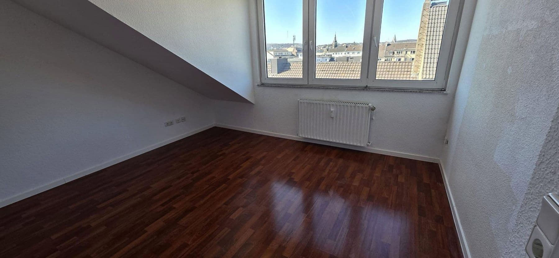 1 bedroom with open-plan kitchen flat to rent, 80 m², Wuppertal, North Rhine-Westphalia 1 bedroom with open-plan kitchen flat to rent, 80 m², Wuppertal, North Rhine-Westphalia