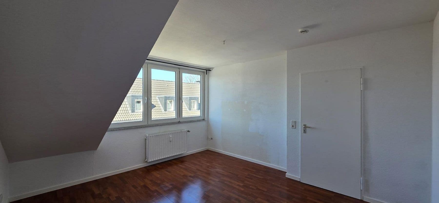 1 bedroom with open-plan kitchen flat to rent, 80 m², Wuppertal, North Rhine-Westphalia 1 bedroom with open-plan kitchen flat to rent, 80 m², Wuppertal, North Rhine-Westphalia