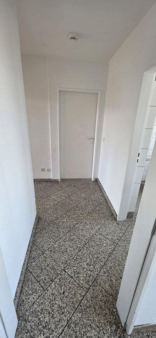 1 bedroom with open-plan kitchen flat to rent, 80 m², Wuppertal, North Rhine-Westphalia 1 bedroom with open-plan kitchen flat to rent, 80 m², Wuppertal, North Rhine-Westphalia