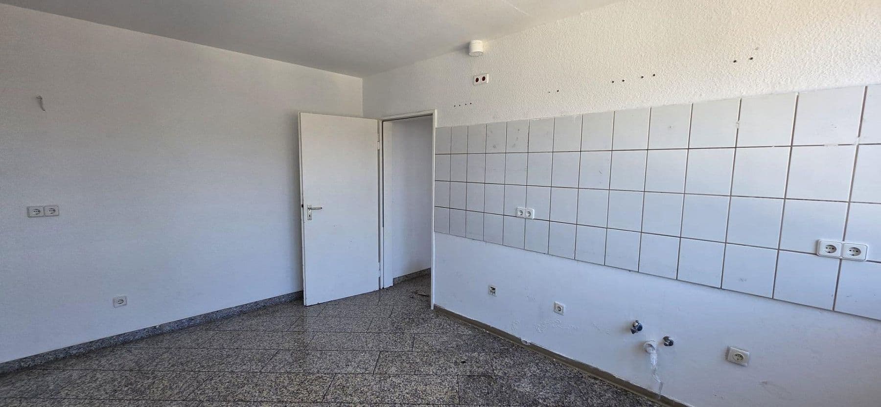 1 bedroom with open-plan kitchen flat to rent, 80 m², Wuppertal, North Rhine-Westphalia 1 bedroom with open-plan kitchen flat to rent, 80 m², Wuppertal, North Rhine-Westphalia