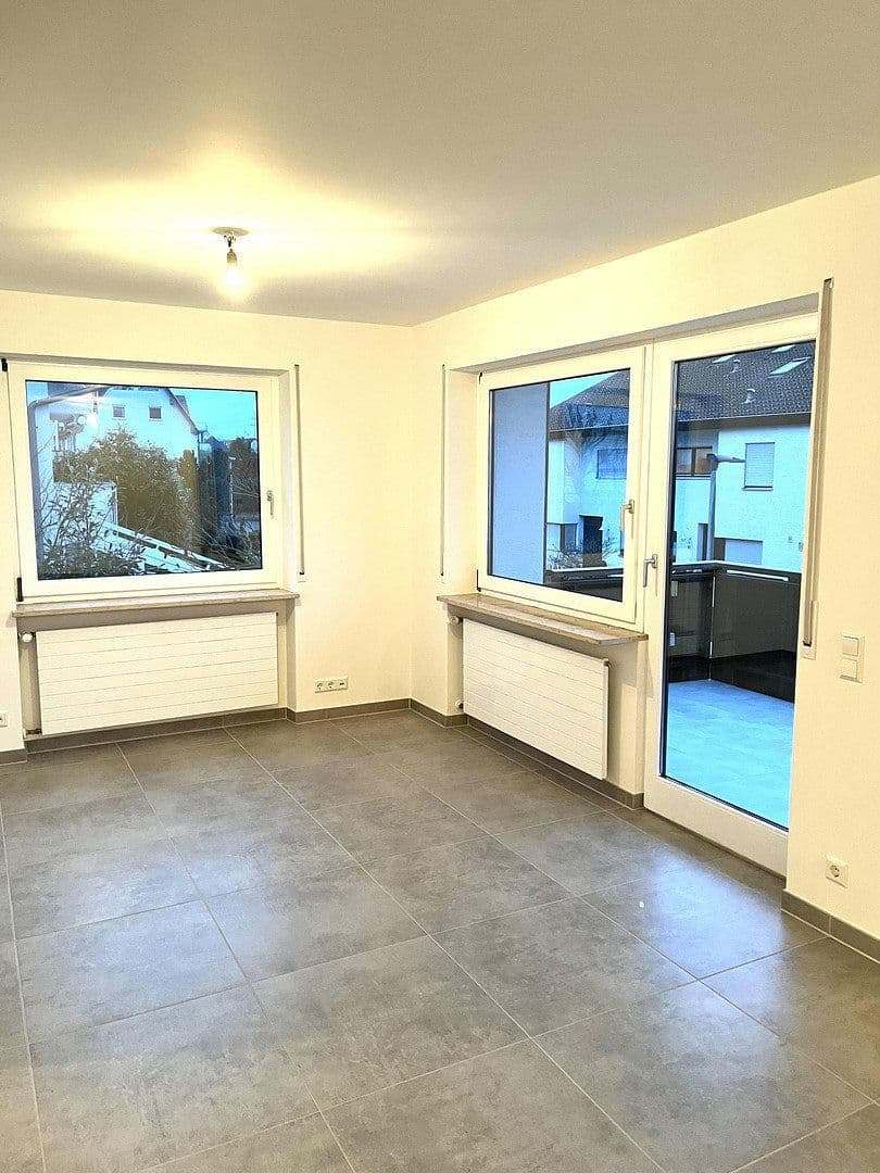 2 bedroom with open-plan kitchen flat to rent, 94 m², Kirchheim unter Teck, Baden-Württemberg 2 bedroom with open-plan kitchen flat to rent, 94 m², Kirchheim unter Teck, Baden-Württemberg