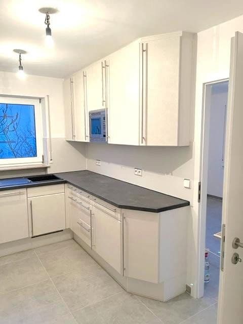 2 bedroom with open-plan kitchen flat to rent, 94 m², Kirchheim unter Teck, Baden-Württemberg 2 bedroom with open-plan kitchen flat to rent, 94 m², Kirchheim unter Teck, Baden-Württemberg