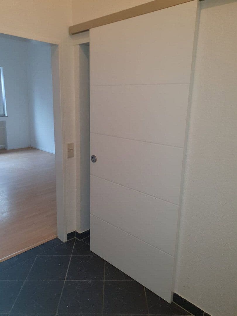 2 bedroom flat to rent, 92 m², Rheinstr. 16, Krefeld, North Rhine-Westphalia 2 bedroom flat to rent, 92 m², Rheinstr. 16, Krefeld, North Rhine-Westphalia
