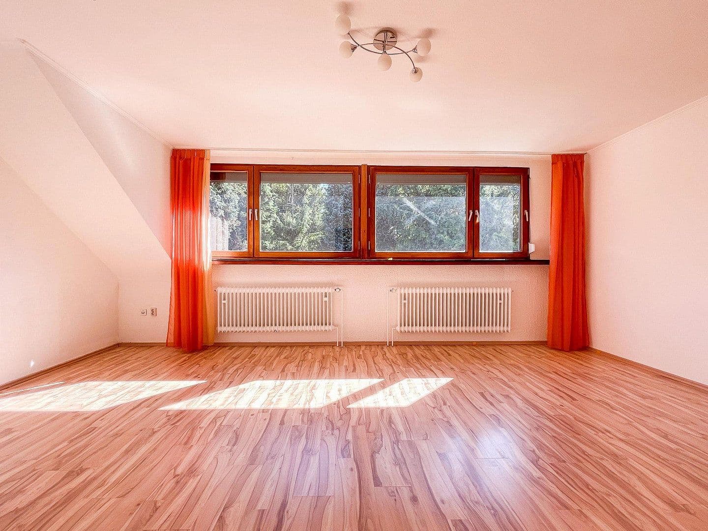 4 bedroom flat to rent, 81 m², Oberhausen, North Rhine-Westphalia 4 bedroom flat to rent, 81 m², Oberhausen, North Rhine-Westphalia