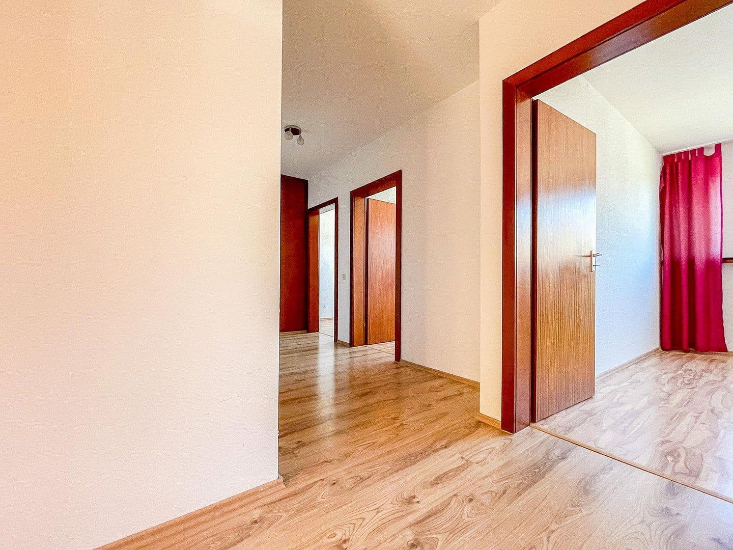 4 bedroom flat to rent, 81 m², Oberhausen, North Rhine-Westphalia 4 bedroom flat to rent, 81 m², Oberhausen, North Rhine-Westphalia