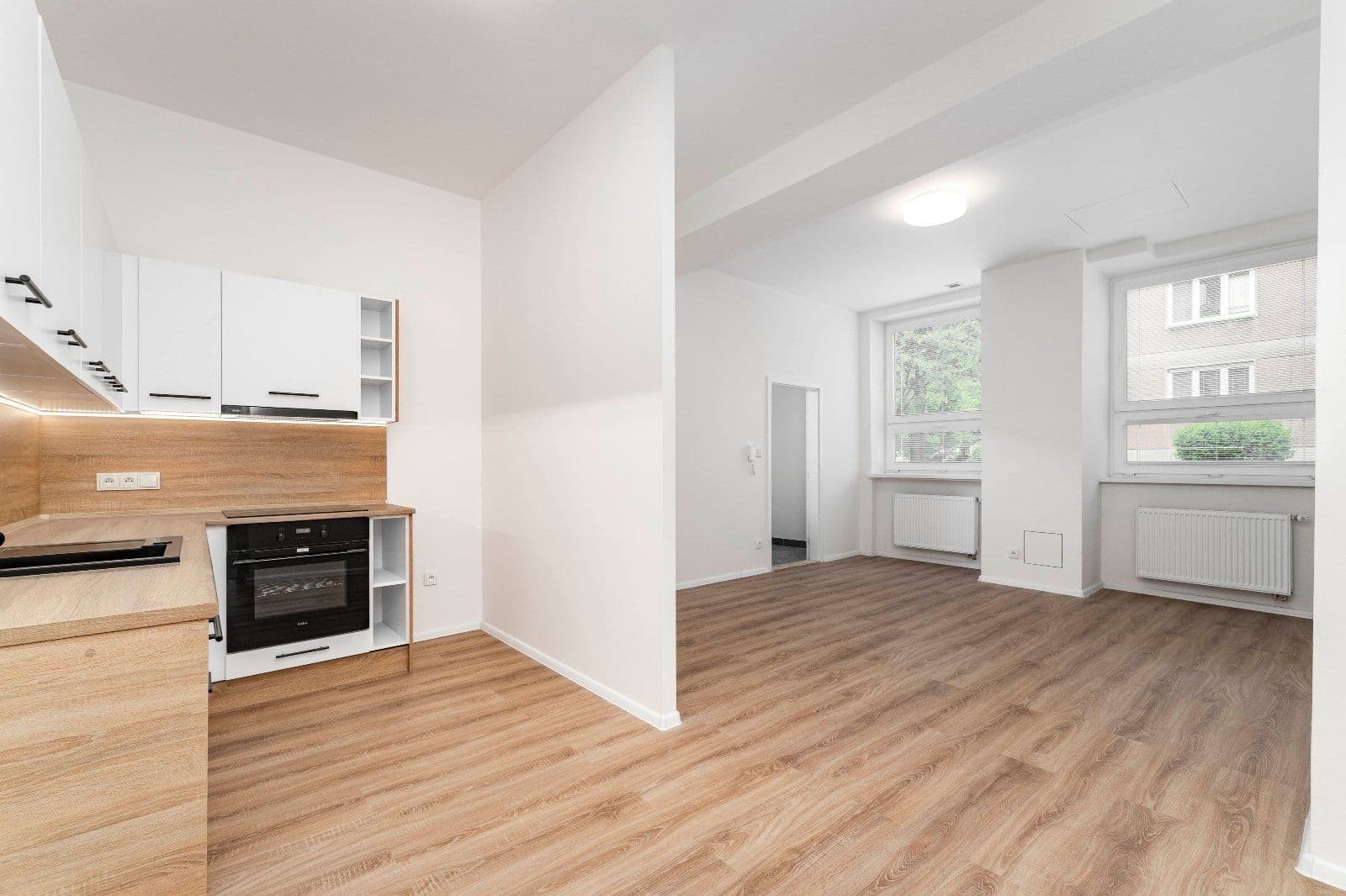 2 bedroom with open-plan kitchen flat to rent, 72 m², Kolmá, Havířov, Moravskoslezský Region 2 bedroom with open-plan kitchen flat to rent, 72 m², Kolmá, Havířov, Moravskoslezský Region