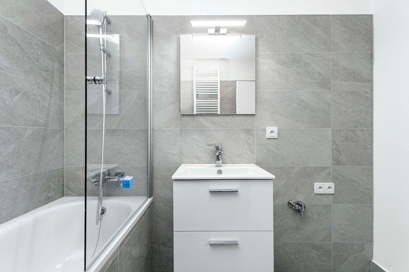 2 bedroom with open-plan kitchen flat to rent, 72 m², Kolmá, Havířov, Moravskoslezský Region 2 bedroom with open-plan kitchen flat to rent, 72 m², Kolmá, Havířov, Moravskoslezský Region