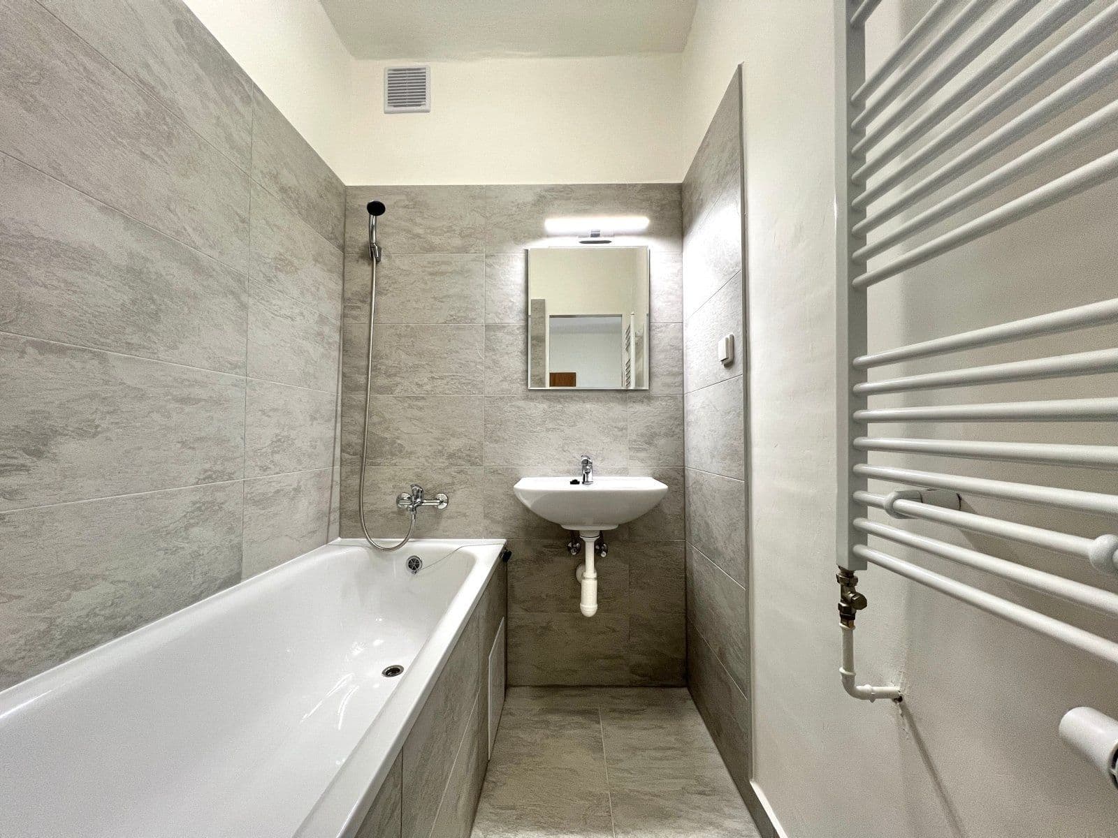 3 bedroom flat to rent, 68 m², Hlavní třída, Havířov, Moravskoslezský Region 3 bedroom flat to rent, 68 m², Hlavní třída, Havířov, Moravskoslezský Region