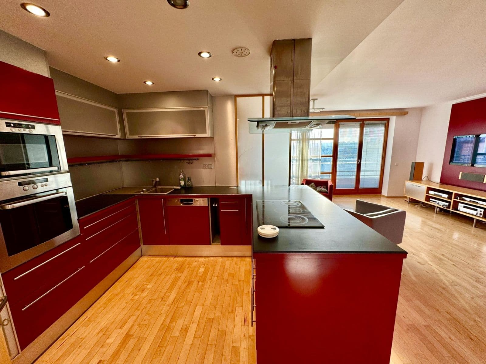 4 bedroom with open-plan kitchen flat for sale, 129 m², Kohoutových, Prague, Prague 4 bedroom with open-plan kitchen flat for sale, 129 m², Kohoutových, Prague, Prague