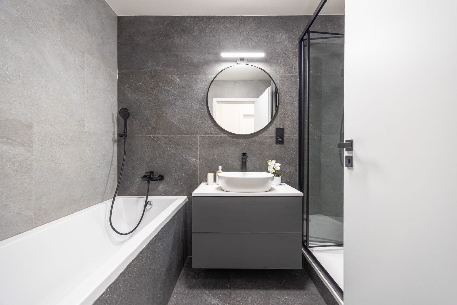 2 bedroom with open-plan kitchen flat for sale, 76 m², Šluknovská, Prague, Prague 2 bedroom with open-plan kitchen flat for sale, 76 m², Šluknovská, Prague, Prague