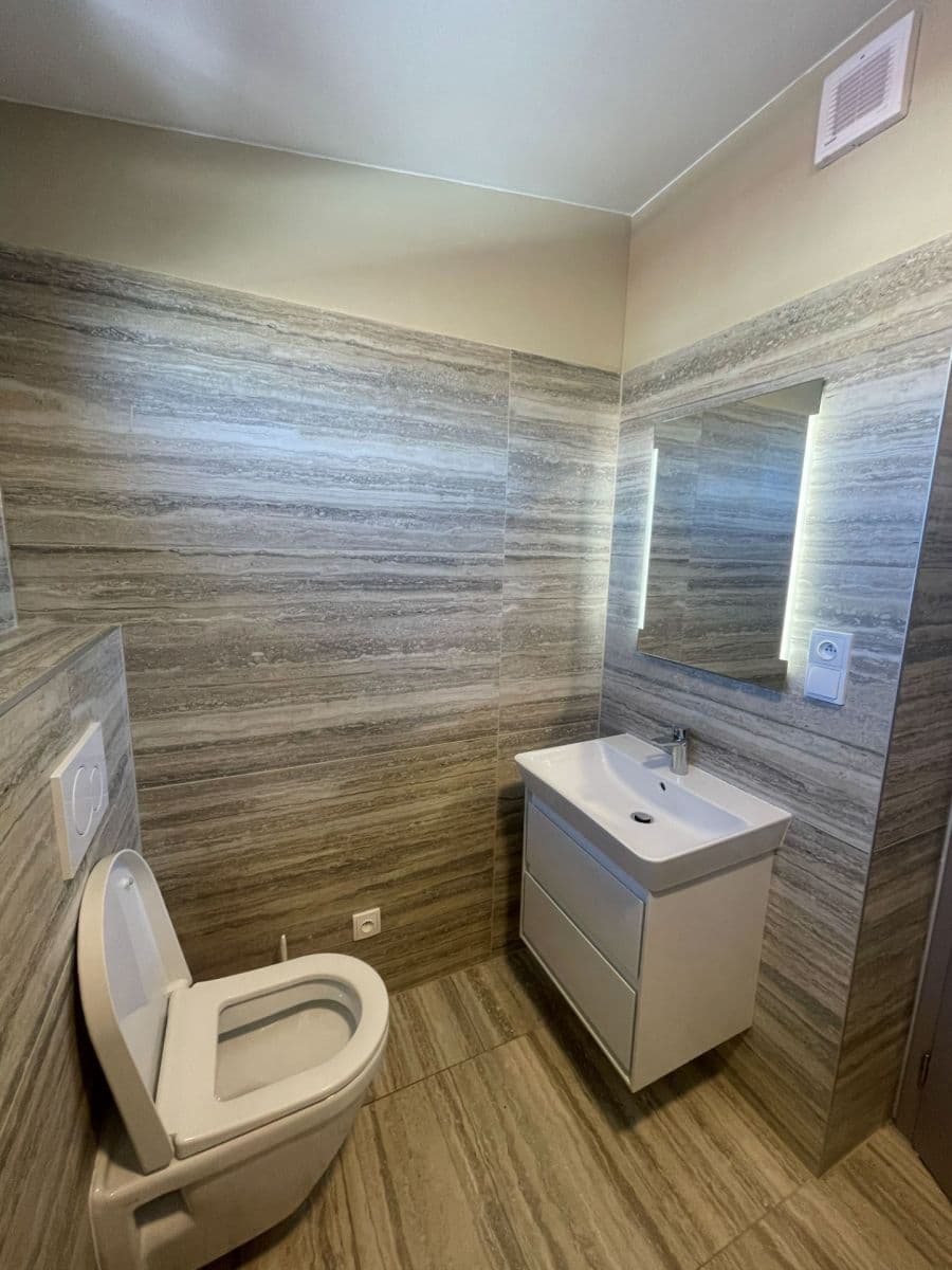 2 bedroom with open-plan kitchen flat to rent, 75 m², Dačického, Brno, Jihomoravský Region 2 bedroom with open-plan kitchen flat to rent, 75 m², Dačického, Brno, Jihomoravský Region