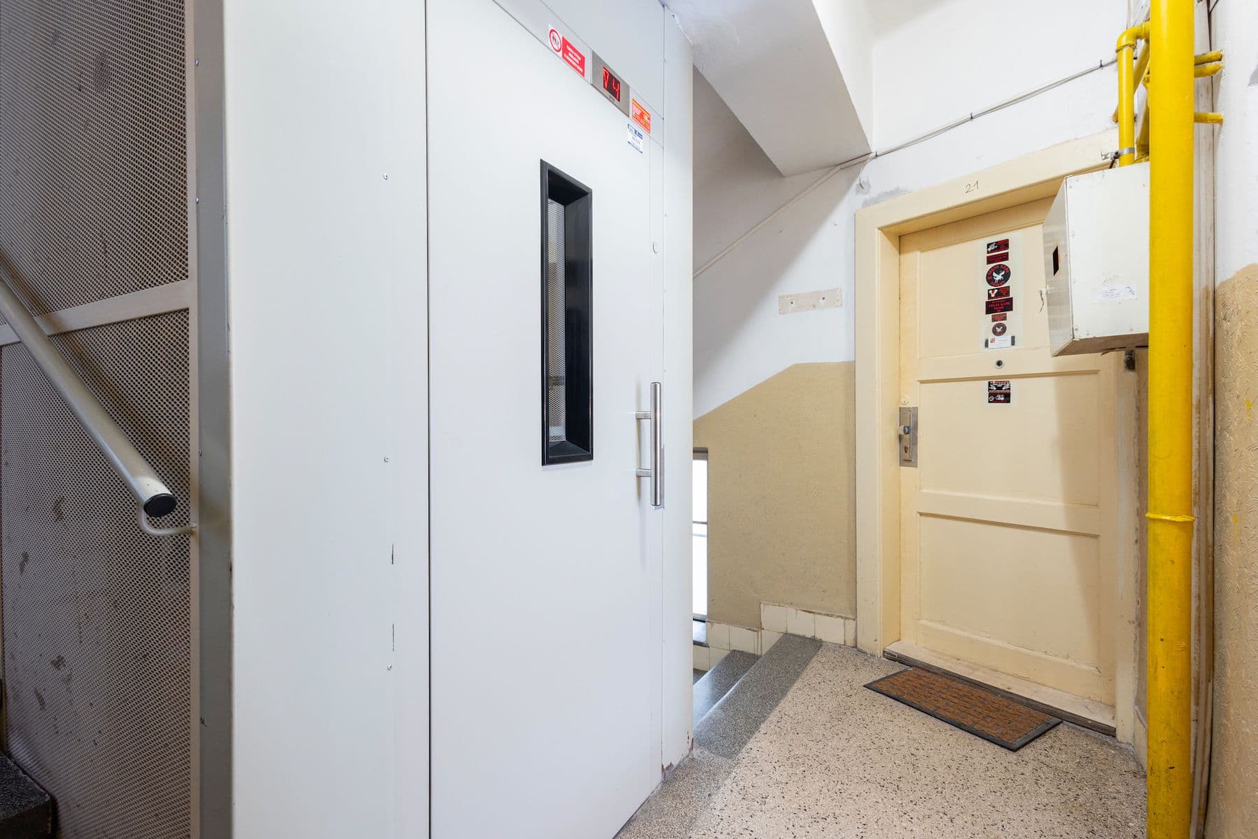 1 bedroom with open-plan kitchen flat for sale, 45 m², Jeseniova, Prague, Prague 1 bedroom with open-plan kitchen flat for sale, 45 m², Jeseniova, Prague, Prague