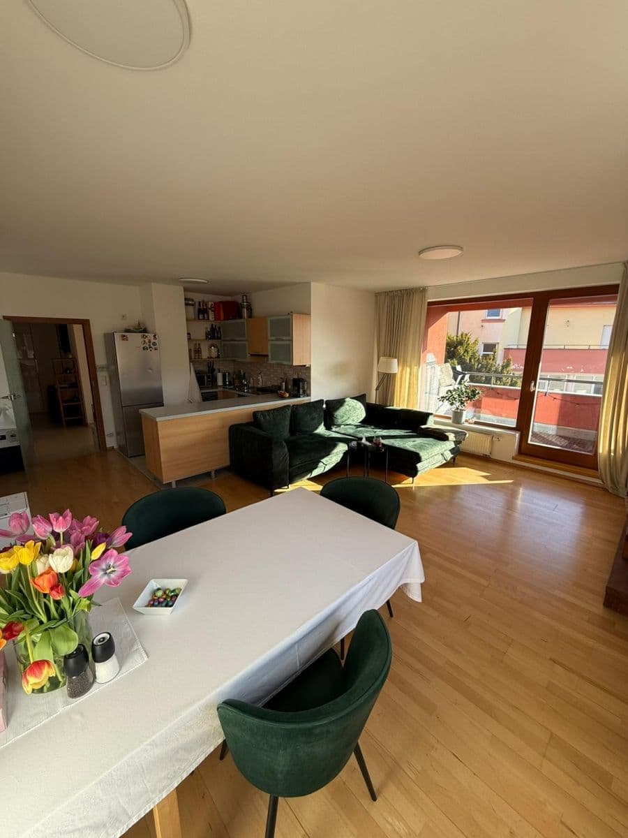 2 bedroom with open-plan kitchen flat to rent, 89 m², Ke Klimentce, Prague, Prague 2 bedroom with open-plan kitchen flat to rent, 89 m², Ke Klimentce, Prague, Prague