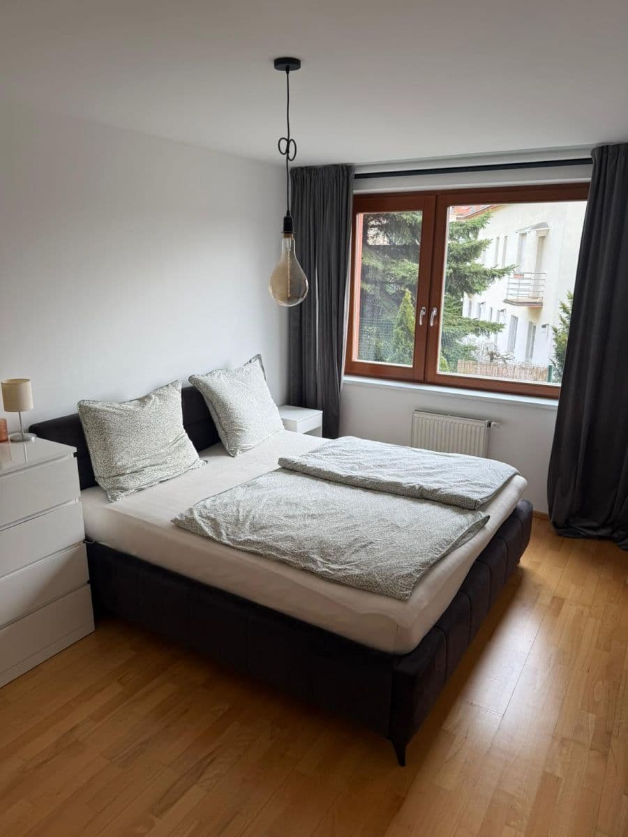 2 bedroom with open-plan kitchen flat to rent, 89 m², Ke Klimentce, Prague, Prague 2 bedroom with open-plan kitchen flat to rent, 89 m², Ke Klimentce, Prague, Prague
