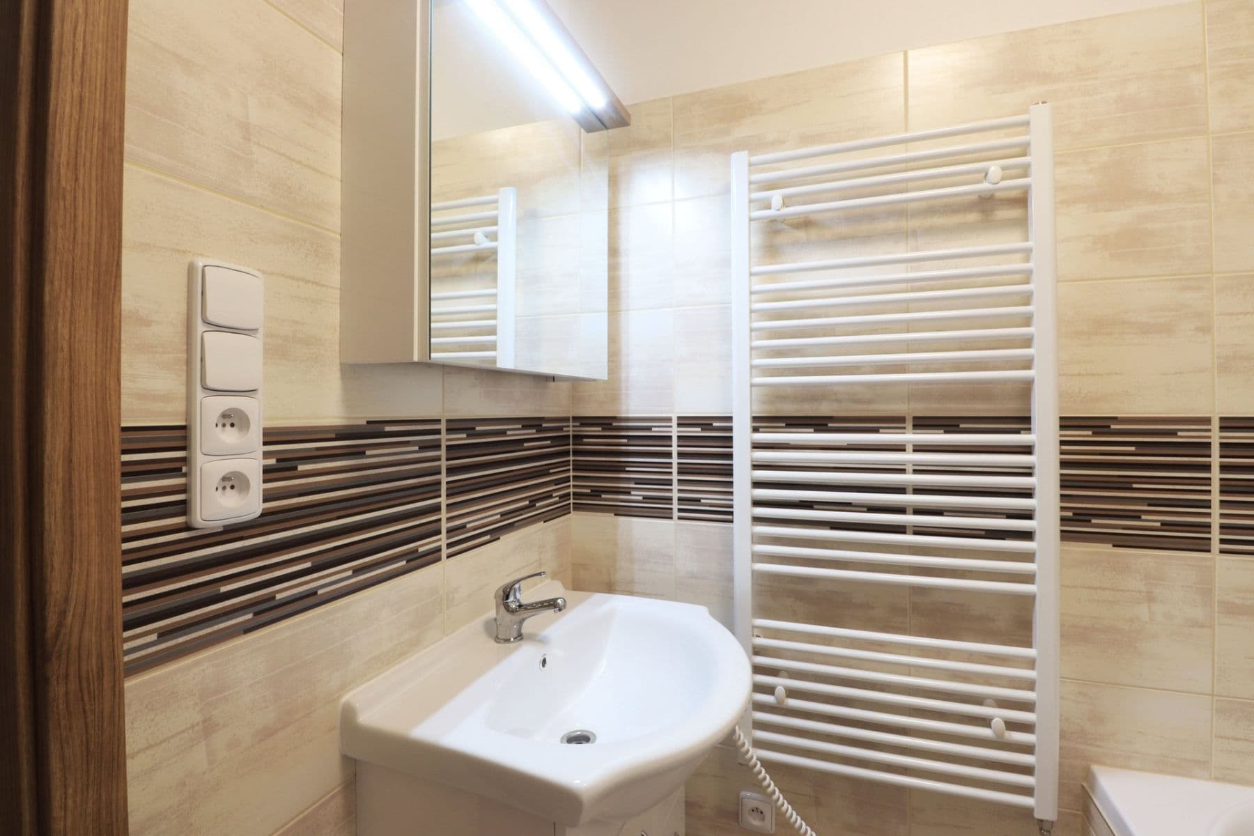 1 bedroom with open-plan kitchen flat to rent, 42 m², Anny Drabíkové, Prague, Prague 1 bedroom with open-plan kitchen flat to rent, 42 m², Anny Drabíkové, Prague, Prague