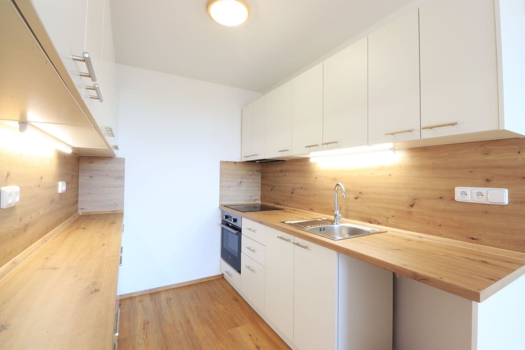 1 bedroom with open-plan kitchen flat to rent, 42 m², Anny Drabíkové, Prague, Prague 1 bedroom with open-plan kitchen flat to rent, 42 m², Anny Drabíkové, Prague, Prague