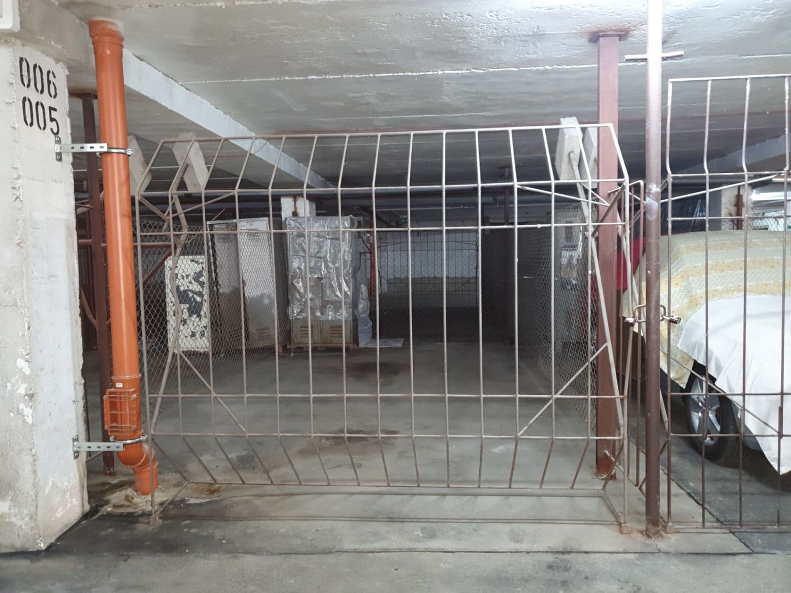 garage to rent, 18 m², Lovosická, Prague, Prague garage to rent, 18 m², Lovosická, Prague, Prague