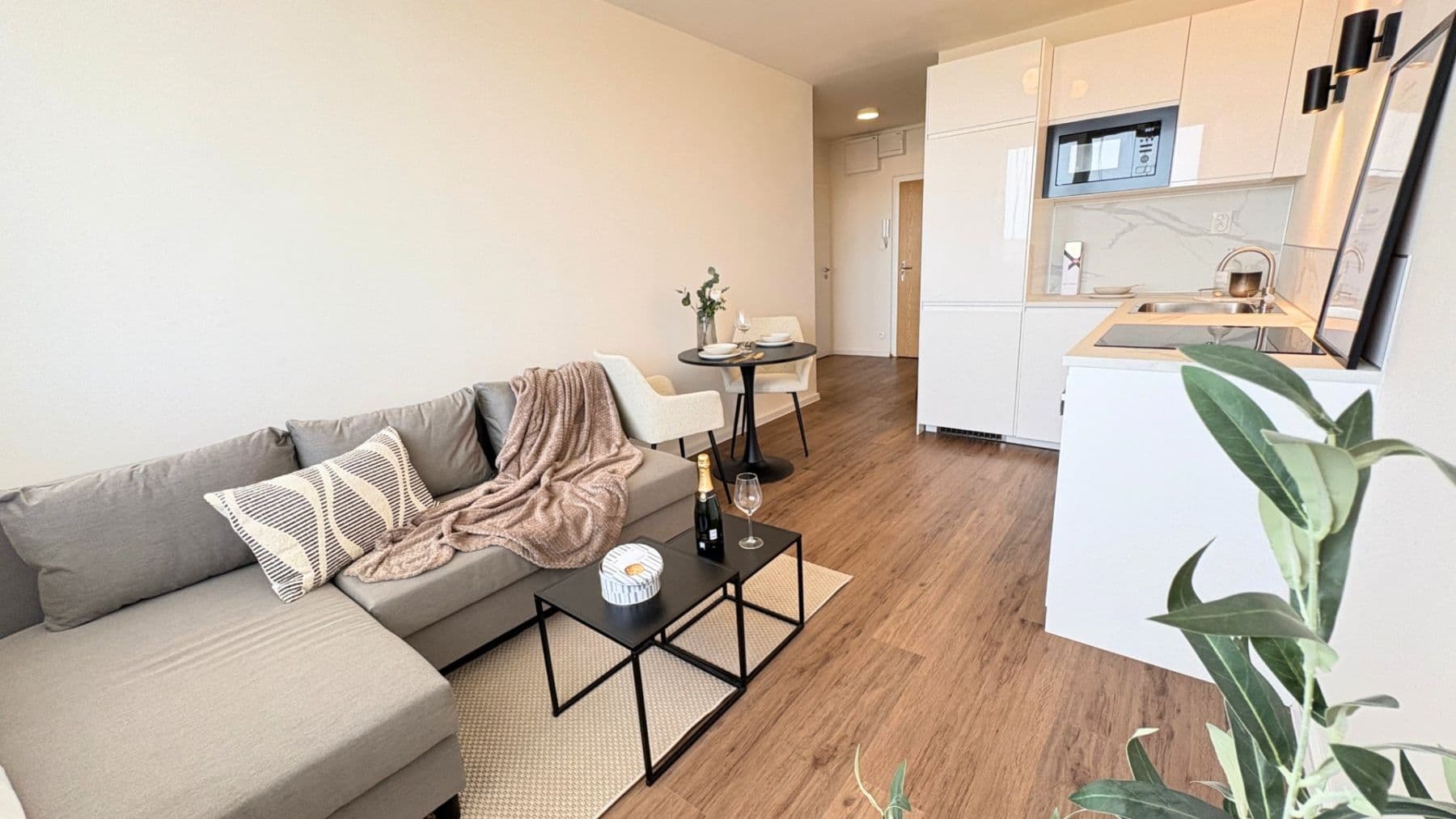 1 bedroom with open-plan kitchen flat for sale, 49 m², Makovského, Prague, Prague 1 bedroom with open-plan kitchen flat for sale, 49 m², Makovského, Prague, Prague