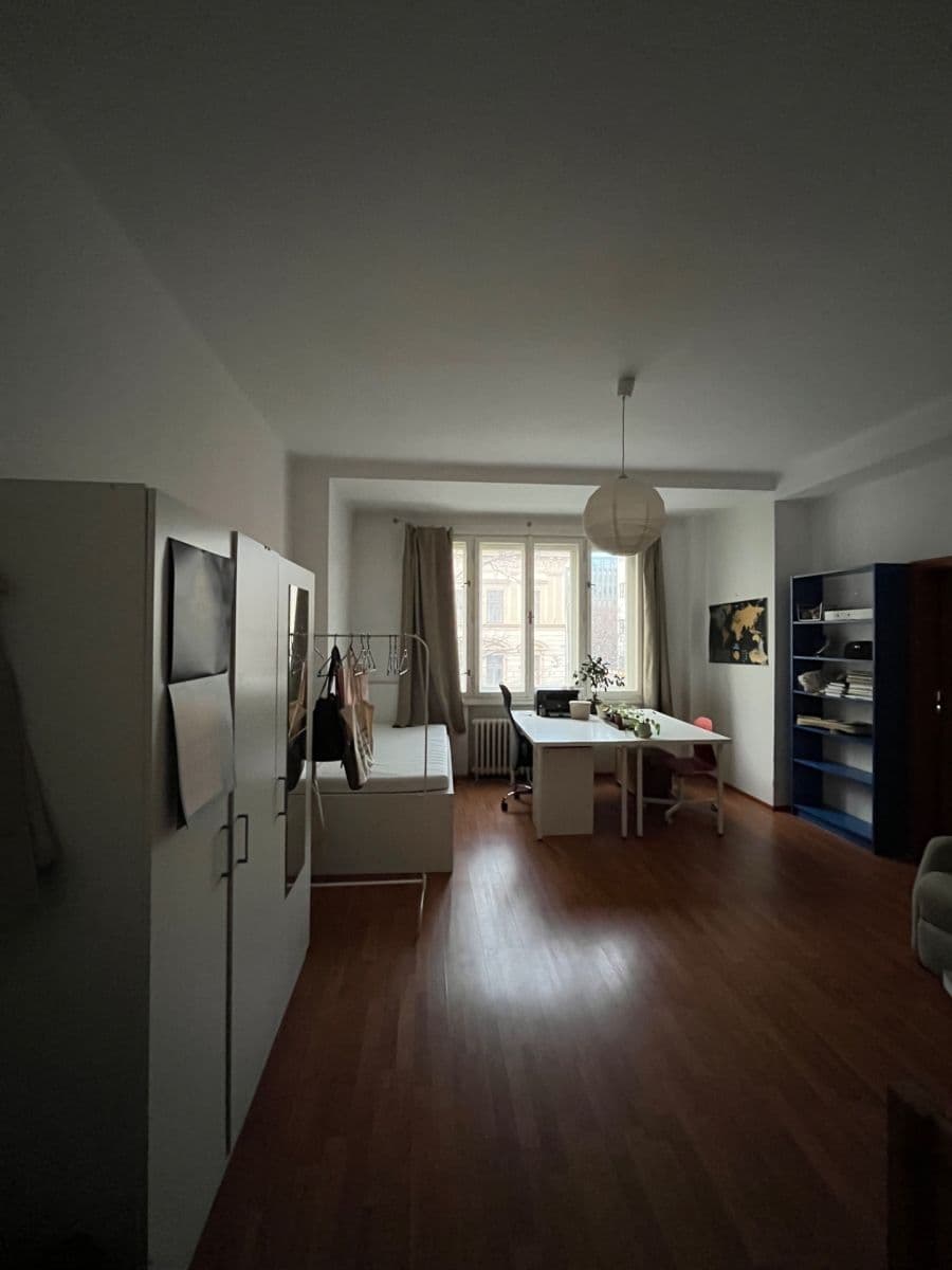 4 bedroom flat to rent, 22 m², Thámova, Prague, Prague 4 bedroom flat to rent, 22 m², Thámova, Prague, Prague