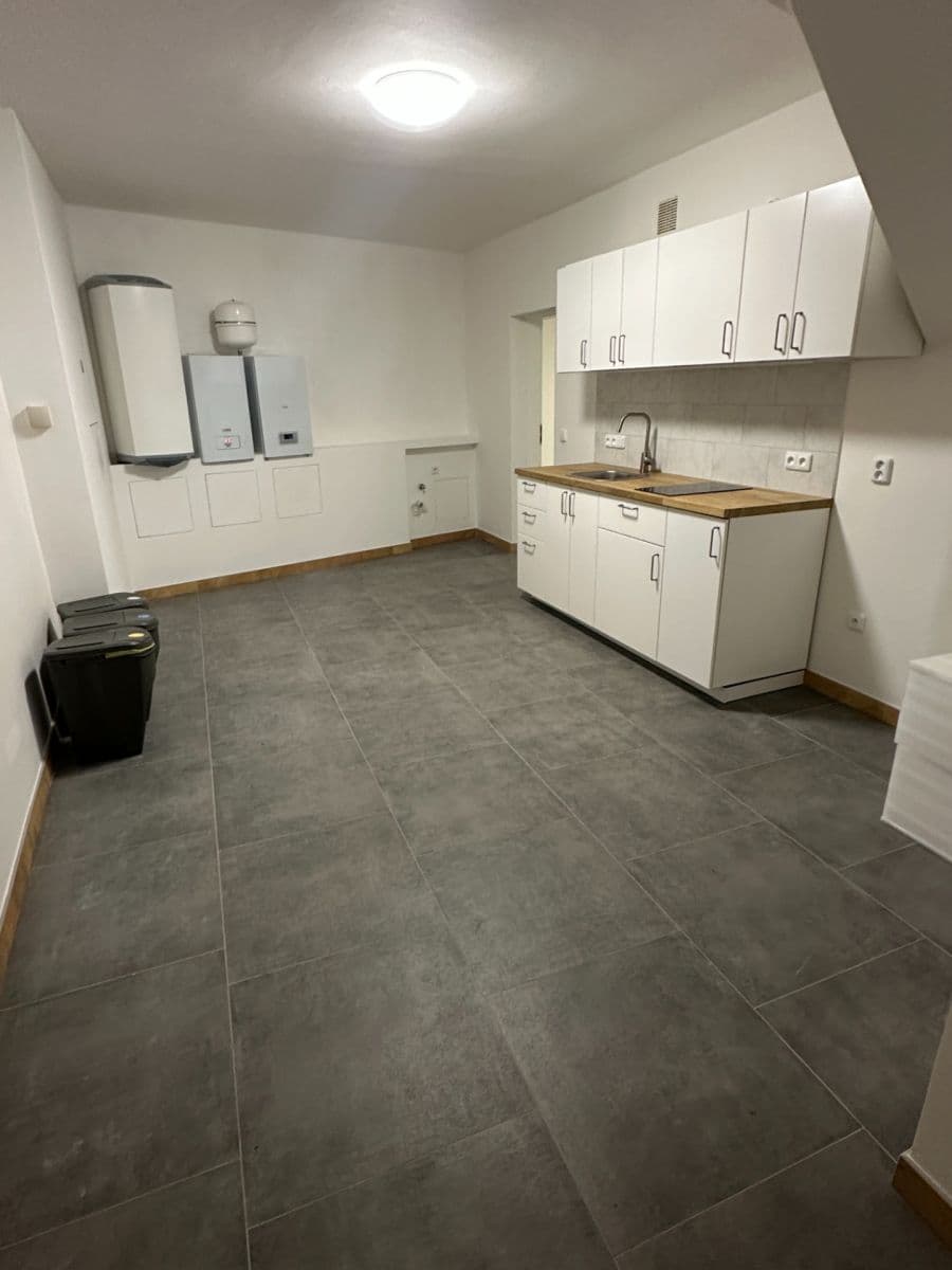 office to rent, 80 m², Kovářova, Prague, Prague office to rent, 80 m², Kovářova, Prague, Prague