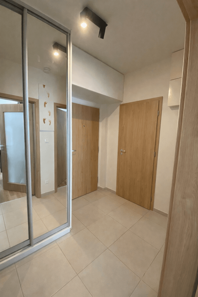 1 bedroom with open-plan kitchen flat to rent, 48 m², Karla Guta, Prague, Prague 1 bedroom with open-plan kitchen flat to rent, 48 m², Karla Guta, Prague, Prague