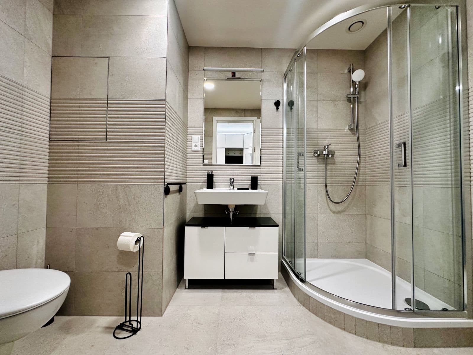 Studio flat to rent, 33 m², Poděbradská, Prague, Prague Studio flat to rent, 33 m², Poděbradská, Prague, Prague