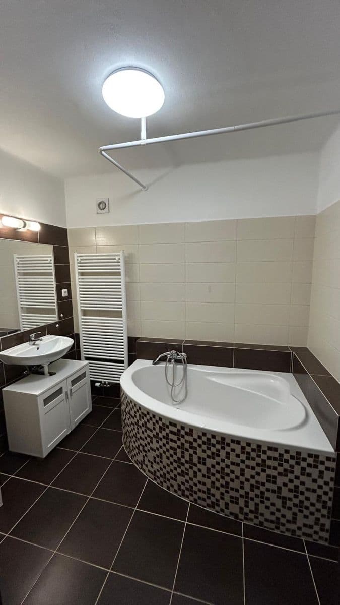 2 bedroom with open-plan kitchen flat to rent, 82 m², ČSA, Šternberk, Olomoucký Region 2 bedroom with open-plan kitchen flat to rent, 82 m², ČSA, Šternberk, Olomoucký Region