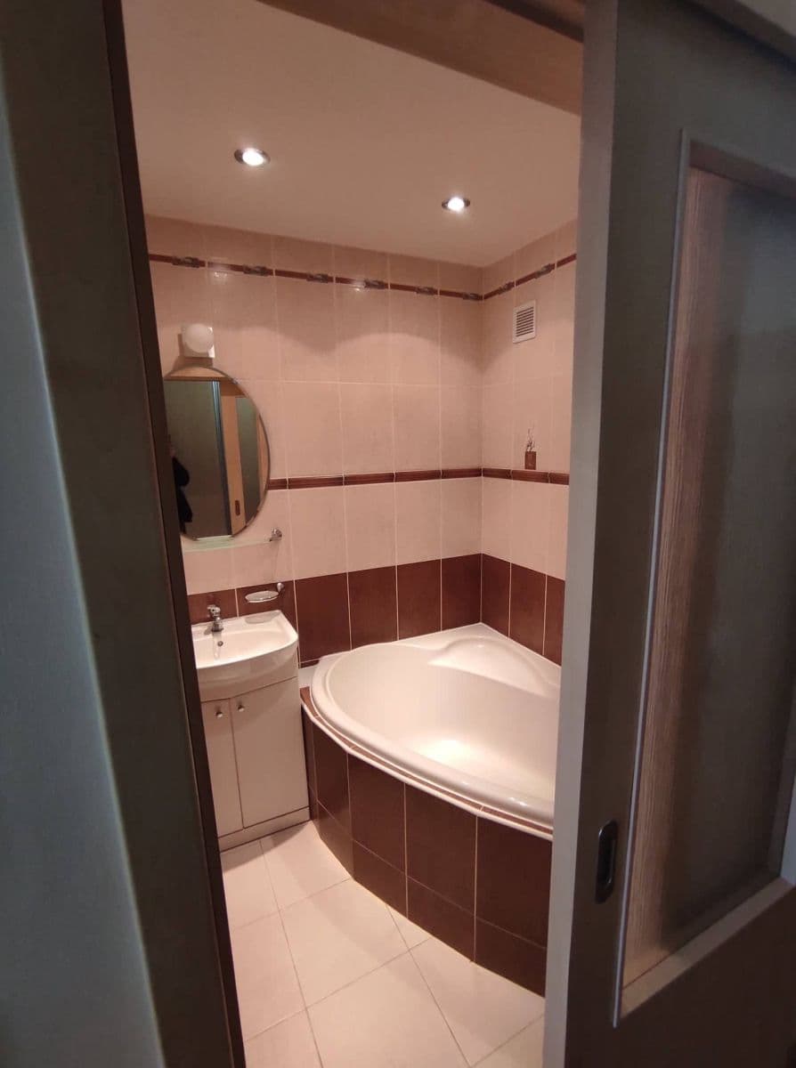 1 bedroom with open-plan kitchen flat for sale, 40 m², Vitry, Kladno, Středočeský Region 1 bedroom with open-plan kitchen flat for sale, 40 m², Vitry, Kladno, Středočeský Region