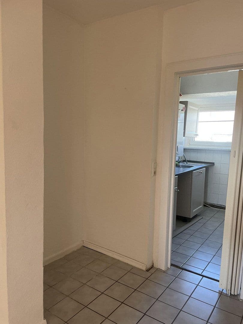 3 bedroom flat to rent, 58 m², Rommerskircherstr X, Köln, North Rhine-Westphalia 3 bedroom flat to rent, 58 m², Rommerskircherstr X, Köln, North Rhine-Westphalia