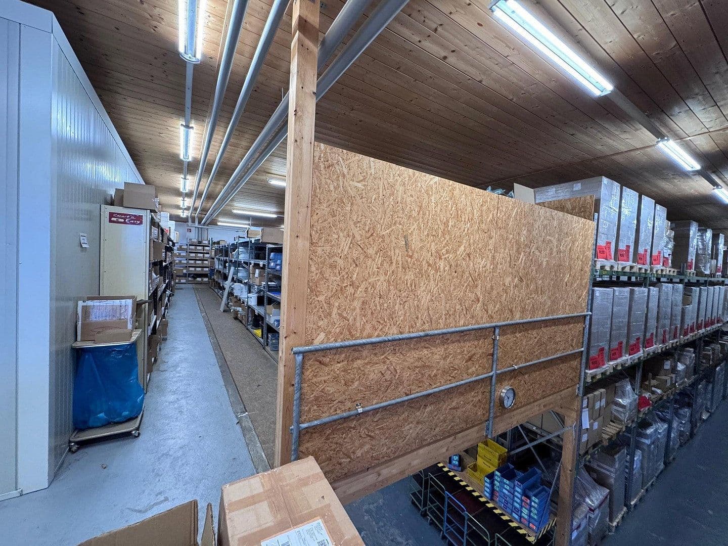 non-residential property to rent, 2,000 m², Lauterbachstr.15 und 17, Geretsried, Bavaria non-residential property to rent, 2,000 m², Lauterbachstr.15 und 17, Geretsried, Bavaria