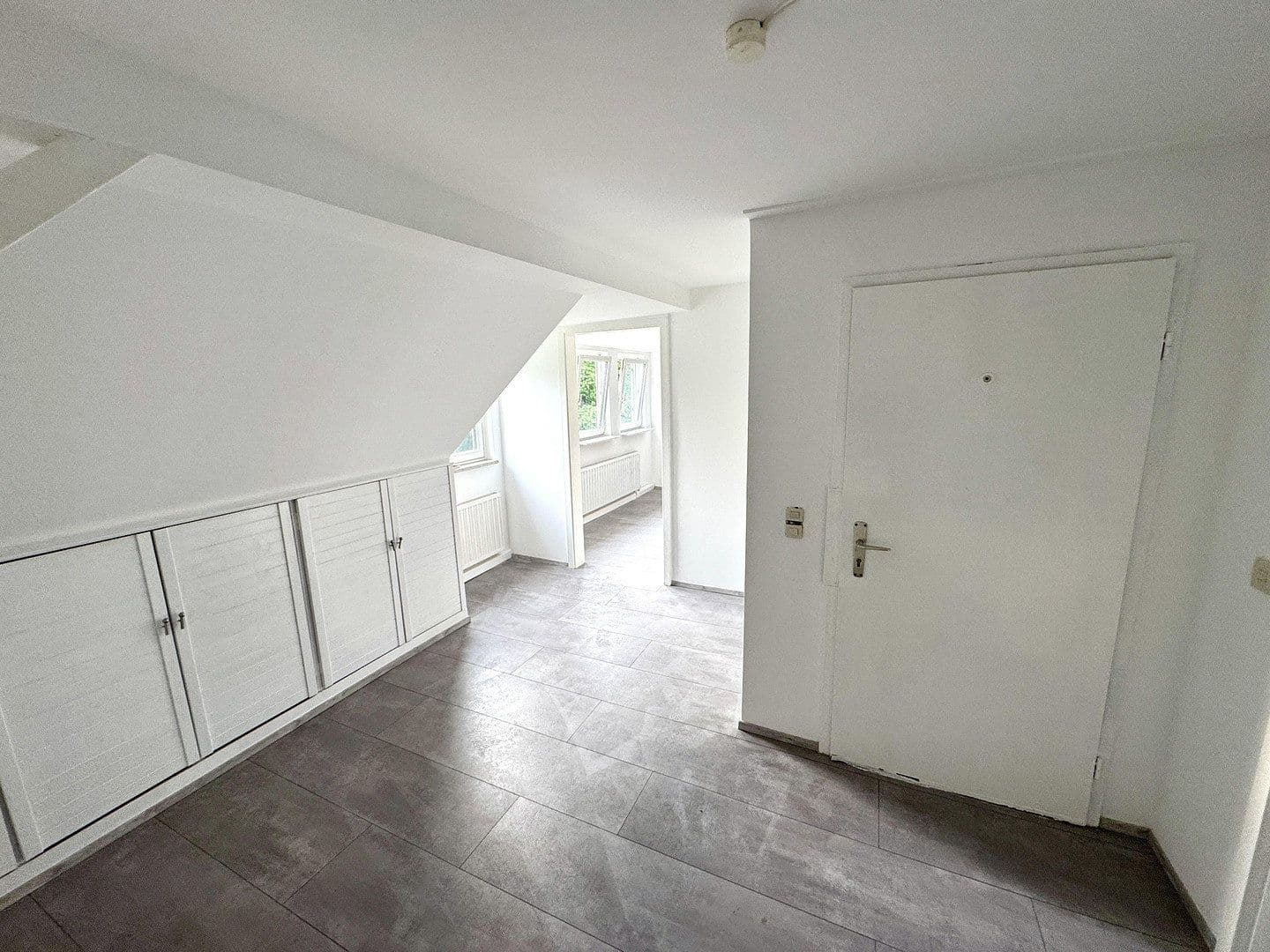 3 bedroom flat to rent, 79 m², Wuppertal Cronenberg, North Rhine-Westphalia 3 bedroom flat to rent, 79 m², Wuppertal Cronenberg, North Rhine-Westphalia