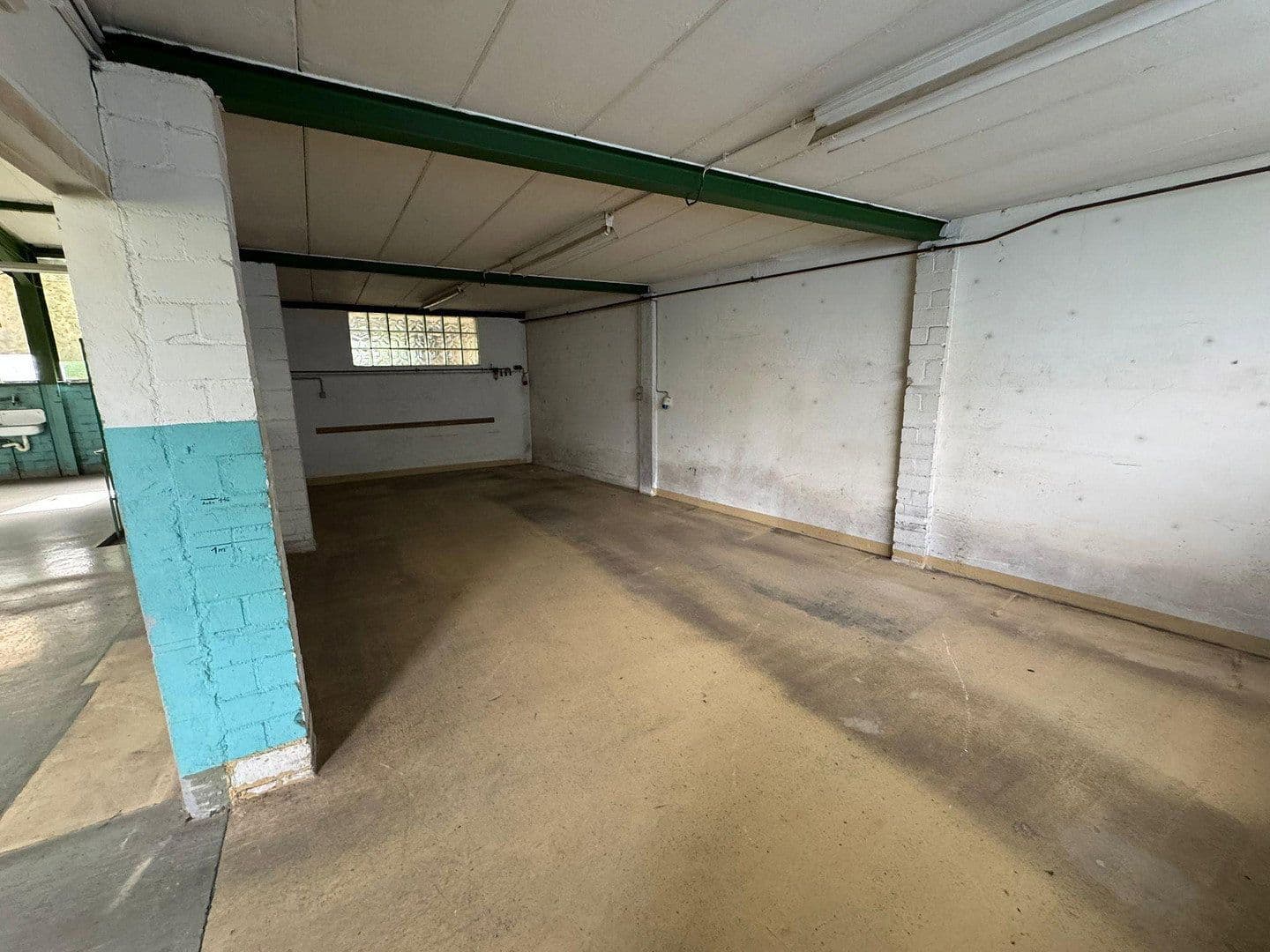 non-residential property to rent, 750 m², Solingen, North Rhine-Westphalia non-residential property to rent, 750 m², Solingen, North Rhine-Westphalia