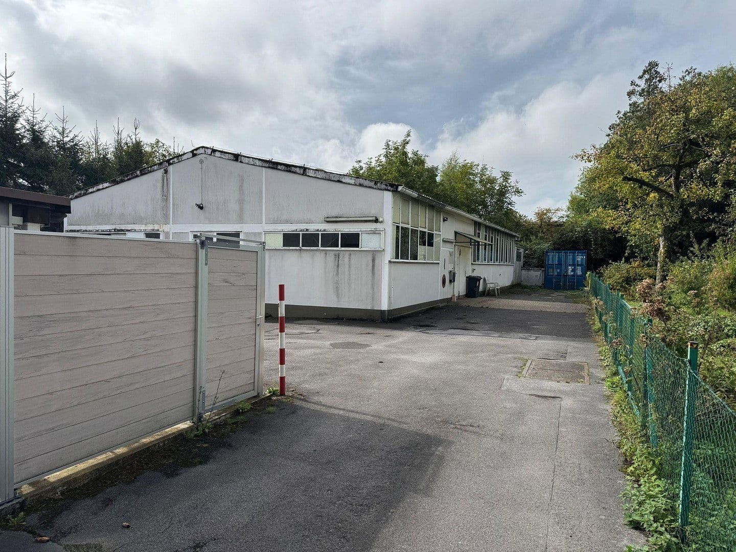 non-residential property to rent, 750 m², Solingen, North Rhine-Westphalia non-residential property to rent, 750 m², Solingen, North Rhine-Westphalia