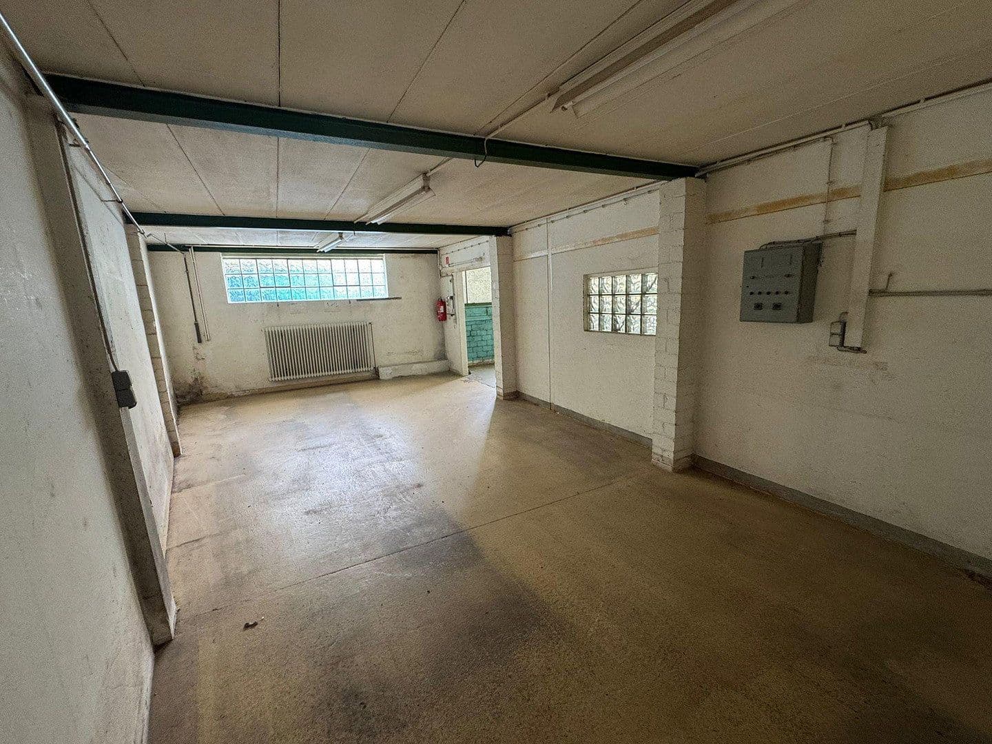 non-residential property to rent, 750 m², Solingen, North Rhine-Westphalia non-residential property to rent, 750 m², Solingen, North Rhine-Westphalia