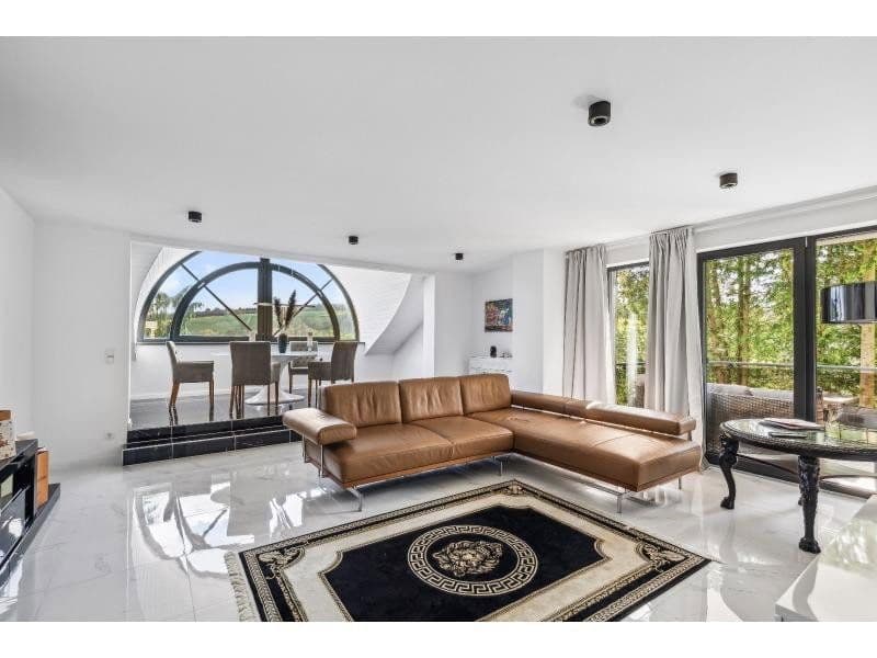 house for sale, 447 m², Siegfriedstraße 10, Taunusstein, Hesse house for sale, 447 m², Siegfriedstraße 10, Taunusstein, Hesse