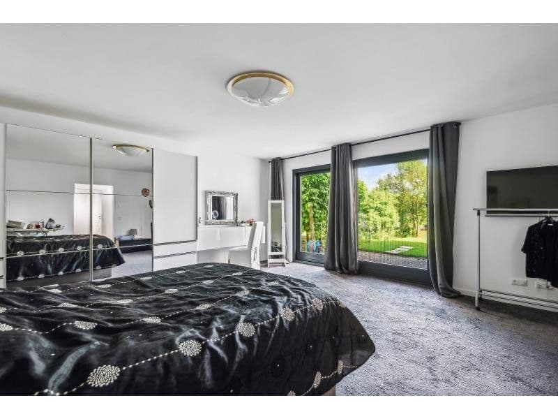 house for sale, 447 m², Siegfriedstraße 10, Taunusstein, Hesse house for sale, 447 m², Siegfriedstraße 10, Taunusstein, Hesse