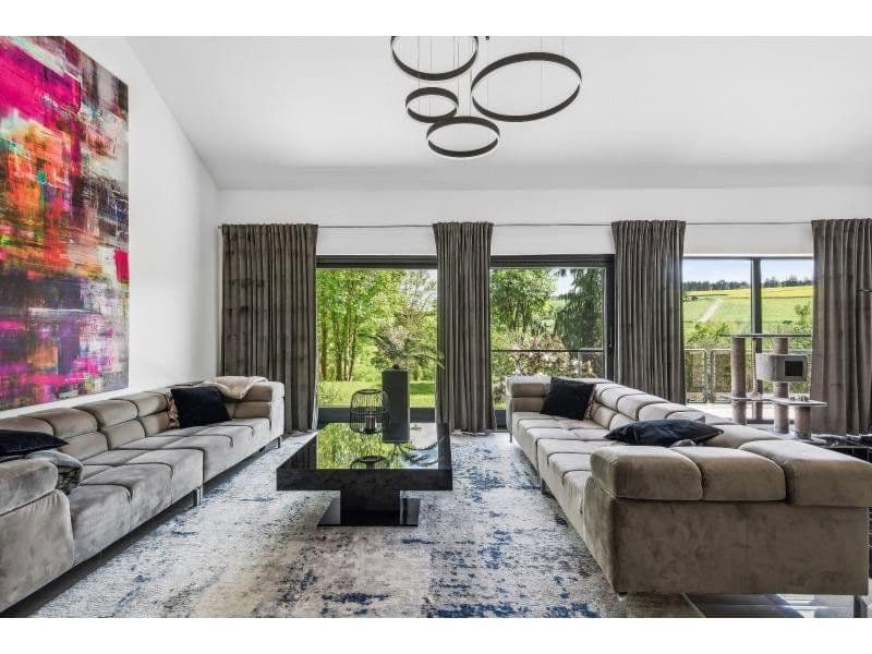 house for sale, 447 m², Siegfriedstraße 10, Taunusstein, Hesse house for sale, 447 m², Siegfriedstraße 10, Taunusstein, Hesse