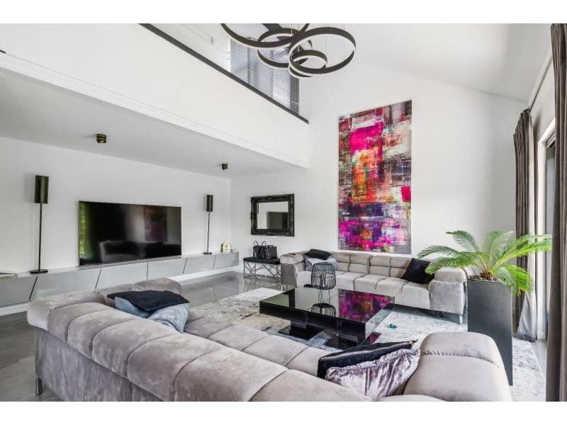 house for sale, 447 m², Siegfriedstraße 10, Taunusstein, Hesse house for sale, 447 m², Siegfriedstraße 10, Taunusstein, Hesse