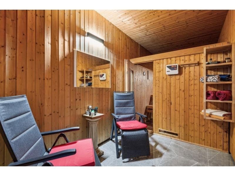 house for sale, 447 m², Siegfriedstraße 10, Taunusstein, Hesse house for sale, 447 m², Siegfriedstraße 10, Taunusstein, Hesse