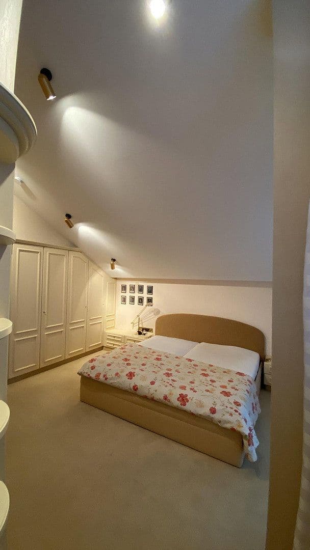 2 bedroom with open-plan kitchen flat to rent, 123 m², Sindelfingen, Baden-Württemberg 2 bedroom with open-plan kitchen flat to rent, 123 m², Sindelfingen, Baden-Württemberg