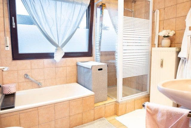 2 bedroom with open-plan kitchen flat for sale, 89 m², Lessingstr. 1, Bendorf, Rhineland-Palatinate 2 bedroom with open-plan kitchen flat for sale, 89 m², Lessingstr. 1, Bendorf, Rhineland-Palatinate