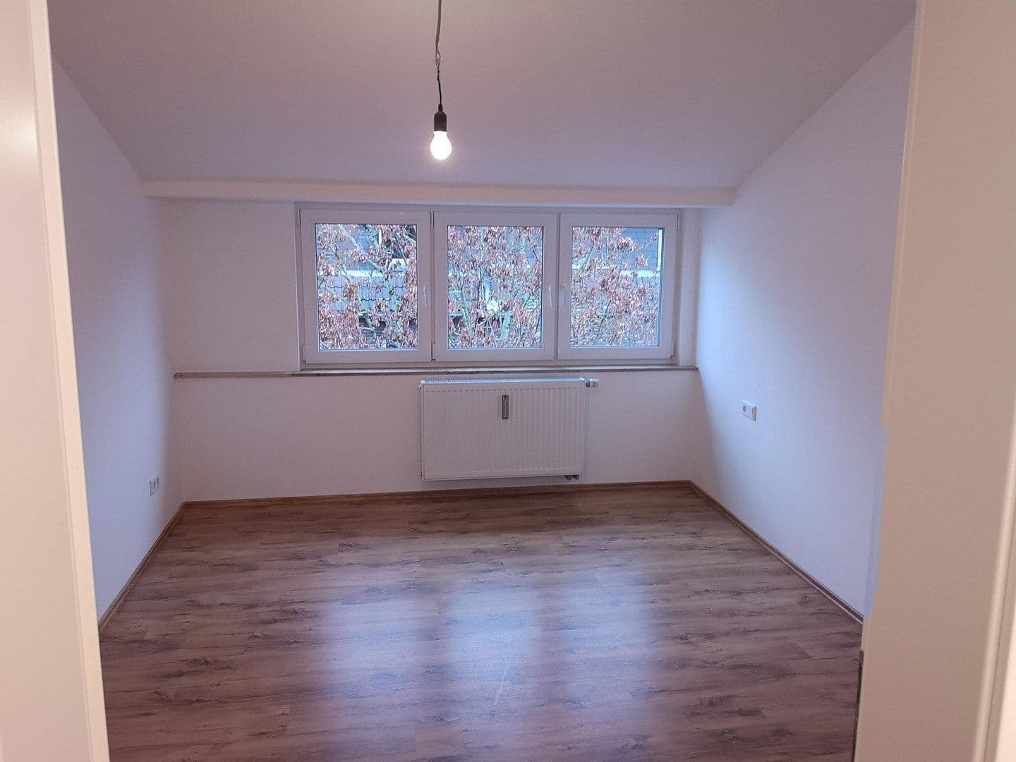 1 bedroom with open-plan kitchen flat to rent, 72 m², Im Hederichsfeld 86, Leverkusen, North Rhine-Westphalia 1 bedroom with open-plan kitchen flat to rent, 72 m², Im Hederichsfeld 86, Leverkusen, North Rhine-Westphalia
