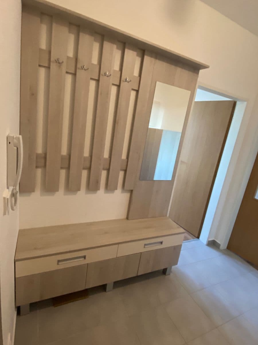 2 bedroom with open-plan kitchen flat to rent, 60 m², Ecksteinova, Chýně, Středočeský Region 2 bedroom with open-plan kitchen flat to rent, 60 m², Ecksteinova, Chýně, Středočeský Region