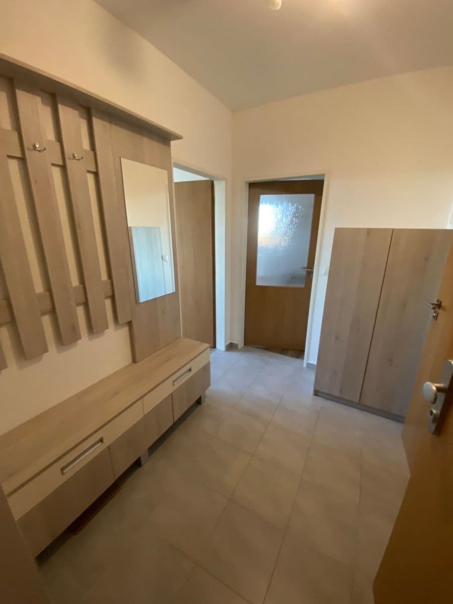 2 bedroom with open-plan kitchen flat to rent, 60 m², Ecksteinova, Chýně, Středočeský Region 2 bedroom with open-plan kitchen flat to rent, 60 m², Ecksteinova, Chýně, Středočeský Region